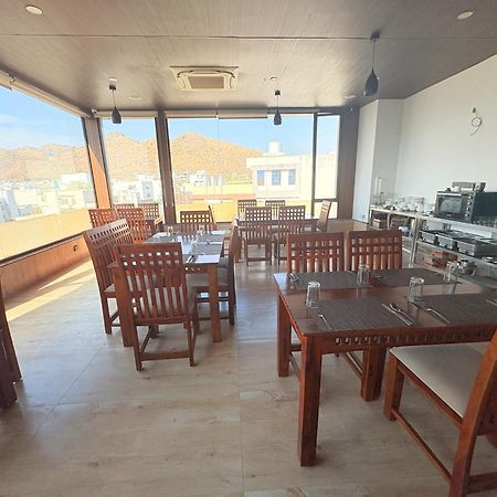 Parampara Hotels And Resorts Udaipur Luaran gambar